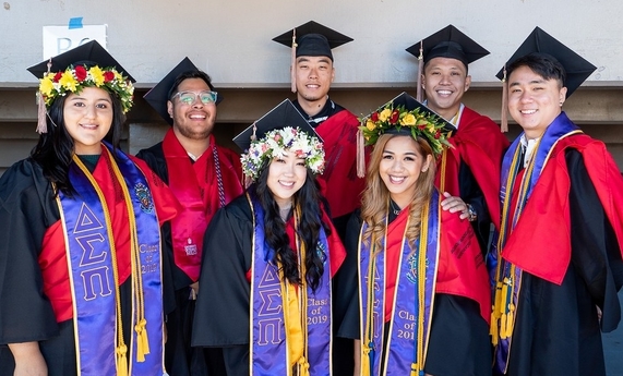 A group of CoBE Graduates in 2019